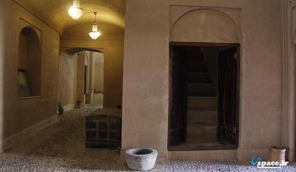 فضای داخلی اقامتگاه سنتی خانه سه نیک - یزد